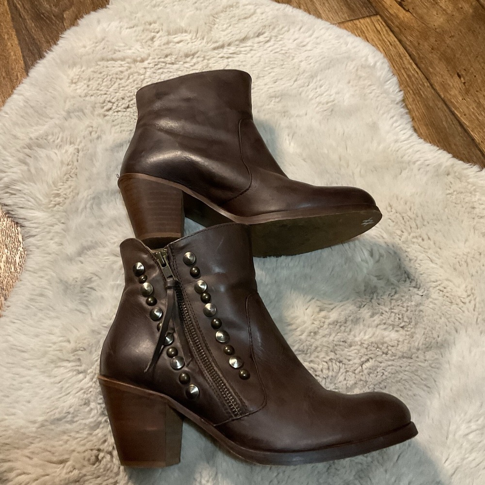 Chio Studded Block Heel Bootie Size 40 Brown Kissre Side Zip Made Spain Boots - Picture 4 of 11